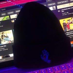 Santa Cruz beanie